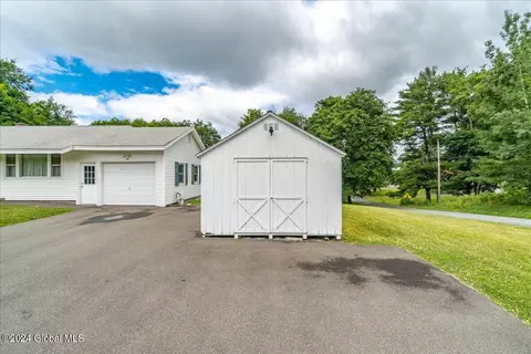 43 Bleakley Ave, Troy, NY 12182 photo 16