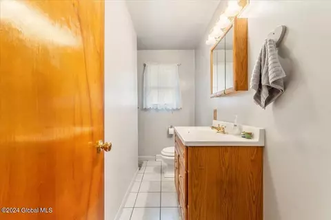 43 Bleakley Ave, Troy, NY 12182 photo 34