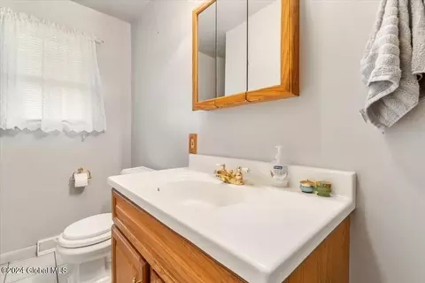 43 Bleakley Ave, Troy, NY 12182 photo 35