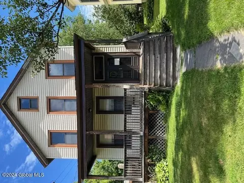 55 Collins Ave, Troy, NY 12180