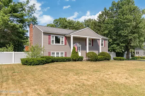 3299 Marilyn St, Schenectady, NY 12303