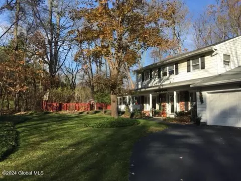 3579 E Lydius St, Schenectady, NY 12303 photo 2