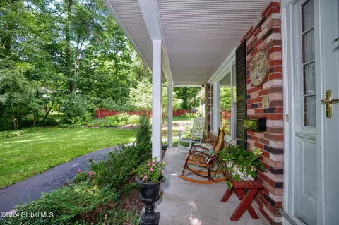 3579 E Lydius St, Schenectady, NY 12303 photo 4