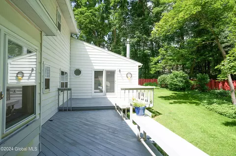 3579 E Lydius St, Schenectady, NY 12303 photo 54