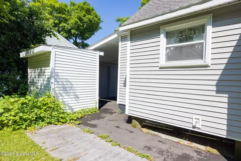 44 Fox Ave, Schenectady, NY 12304 photo 30