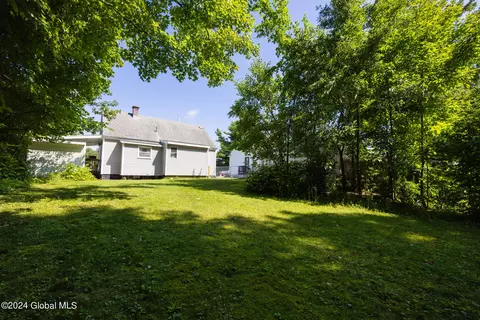 44 Fox Ave, Schenectady, NY 12304 photo 32