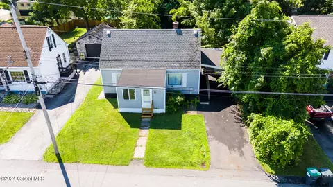 44 Fox Ave, Schenectady, NY 12304 photo 3