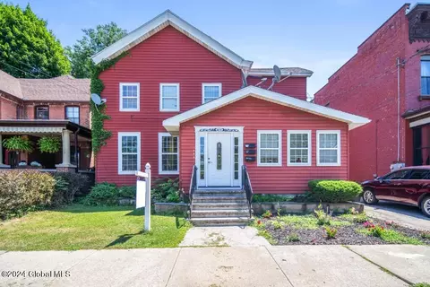 1634 Third St, Rensselaer, NY 12144