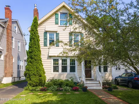 23 Van Schoick Ave, Albany, NY 12208