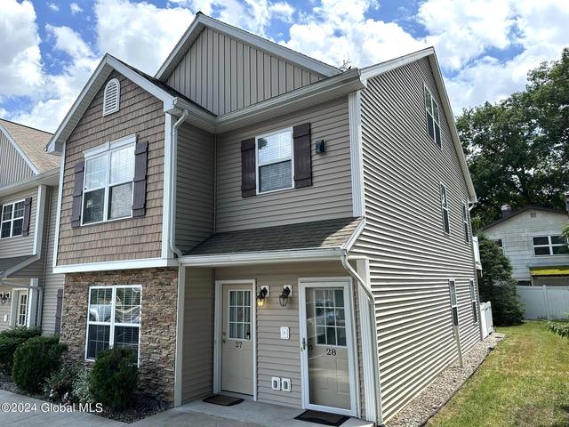 2000 Curry Rd #28, Schenectady, NY 12303