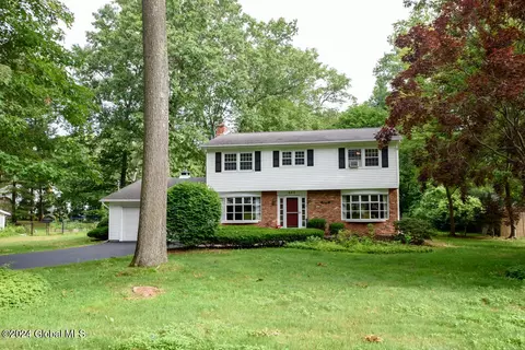 360 W Highland Dr, Schenectady, NY 12303