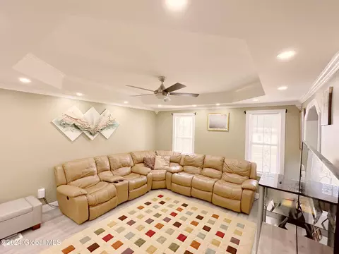1110 Webster St, Schenectady, NY 12303 photo 3