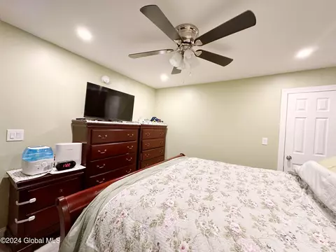 1110 Webster St, Schenectady, NY 12303 photo 16