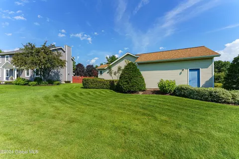 401 Deer Path, Schenectady, NY 12306 photo 45
