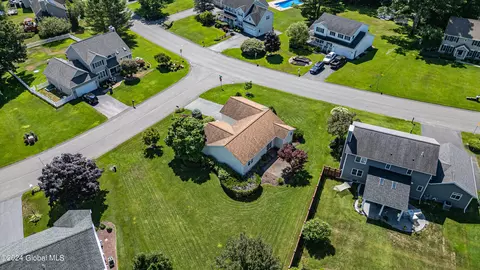401 Deer Path, Schenectady, NY 12306 photo 38