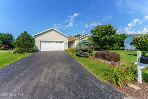 401 Deer Path, Schenectady, NY 12306 photo 7