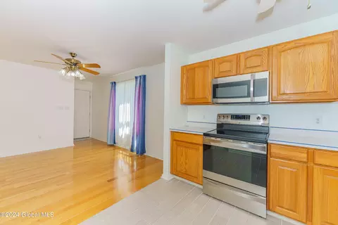 401 Deer Path, Schenectady, NY 12306 photo 24