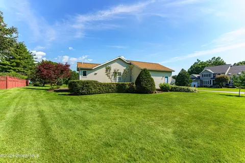 401 Deer Path, Schenectady, NY 12306 photo 46