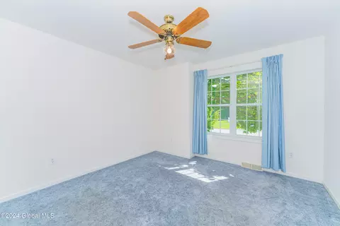 401 Deer Path, Schenectady, NY 12306 photo 33