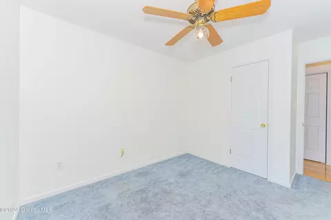 401 Deer Path, Schenectady, NY 12306 photo 32