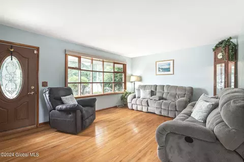 116 E Palmer Ave, Schenectady, NY 12303 photo 3