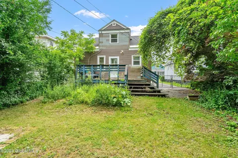 Exterior - 1119 Keyes Ave, Schenectady, NY 12309 photo 3 of 8