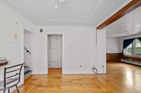 Entry Way - 1119 Keyes Ave, Schenectady, NY 12309 photo 1 of 5