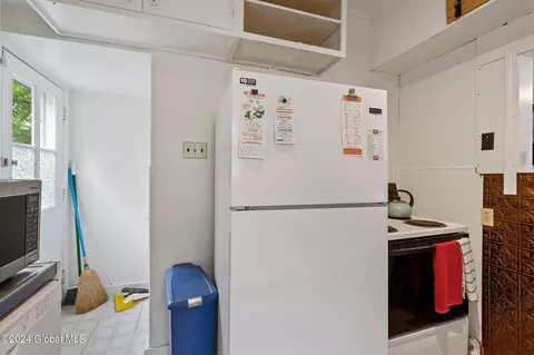Kitchen - 1119 Keyes Ave, Schenectady, NY 12309 photo 3 of 3
