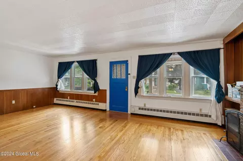 Living - 1119 Keyes Ave, Schenectady, NY 12309 photo 1 of 6