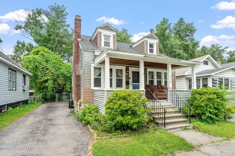 Exterior - 1119 Keyes Ave, Schenectady, NY 12309 photo 1 of 8