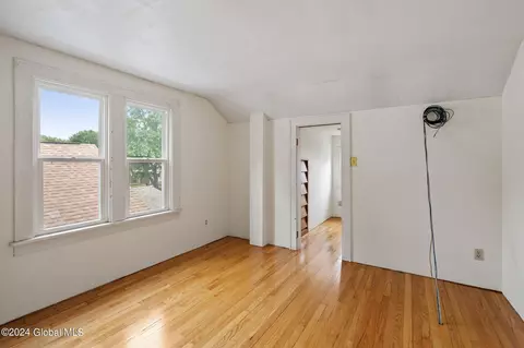 Bedroom - 1119 Keyes Ave, Schenectady, NY 12309 photo 3 of 9