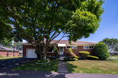 419 Hackett Blvd, Albany, NY 12208