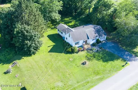 140 Boshart Rd, Fonda, NY 12068 photo 2