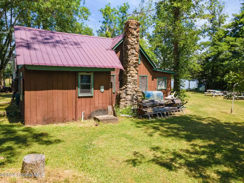 Exterior - 88 Babcock Rd, Clemons, NY 12819 photo 4 of 16