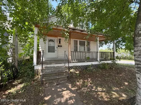501 Pennsylvania Ave, Schenectady, NY 12303