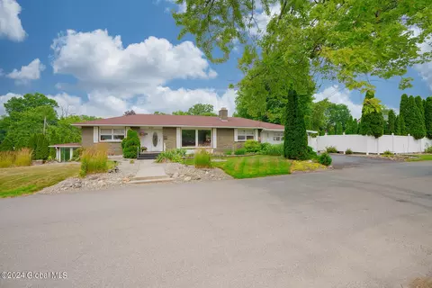 1425 Grand Blvd, Schenectady, NY 12308