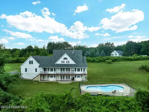 792 Farm To Market Rd, Troy, NY 12180