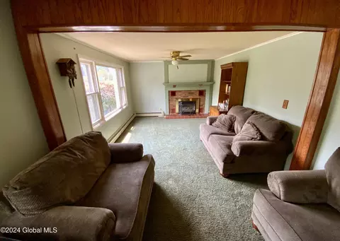 Living - 3732 Albany St, Schenectady, NY 12304 photo 1 of 4