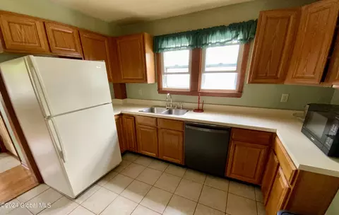 Kitchen - 3732 Albany St, Schenectady, NY 12304 photo 4 of 4