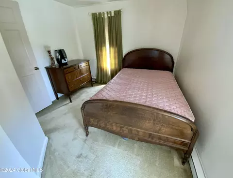 Bedroom - 3732 Albany St, Schenectady, NY 12304 photo 4 of 7
