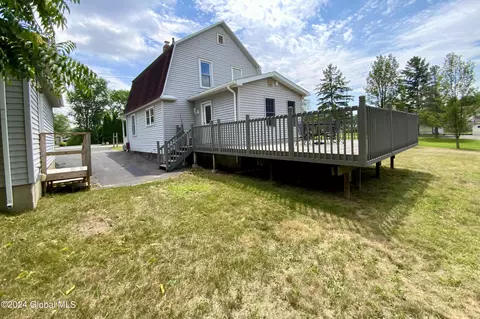 Exterior - 3732 Albany St, Schenectady, NY 12304 photo 8 of 11