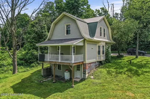 139 S Main St, Salem, NY 12865