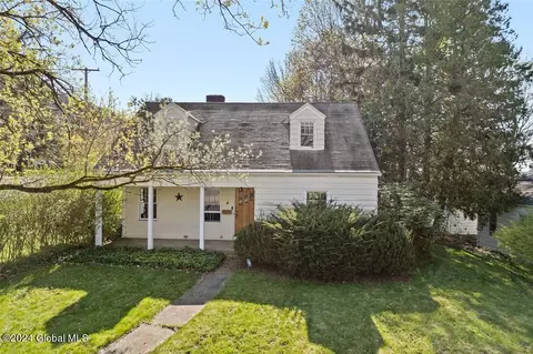 4 Brookfield Rd, Binghamton, NY 13903