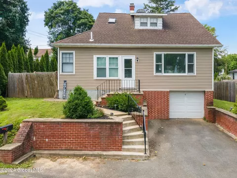 4 Miller Ave, Albany, NY 12203