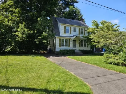 80 Oxford Rd, Albany, NY 12203