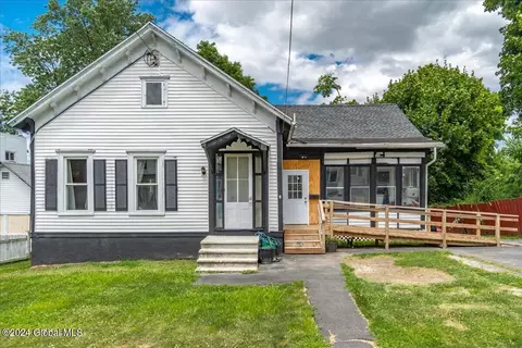 19 Grant Ave, Troy, NY 12180