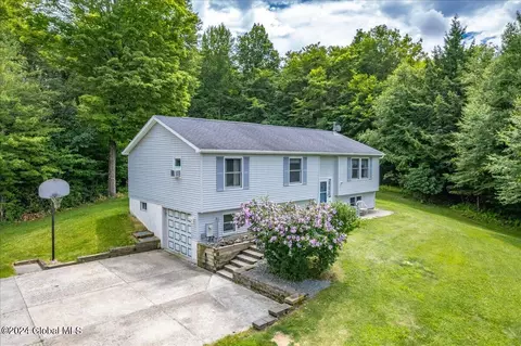 214 Clum Rd, Johnsonville, NY 12094