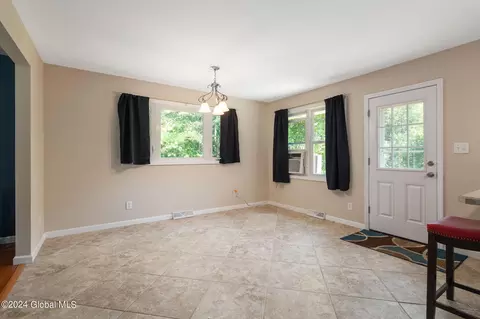 1089 Gordon Rd, Schenectady, NY 12306 photo 10
