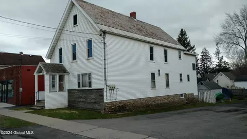 305 Mohawk Ave, Scotia, NY 12302