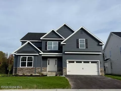 34 Timber Creek Dr, Ballston Lake, NY 12019